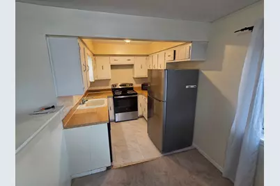 1761 W Algonquin Road #1B, Mount Prospect, IL 60056 - Photo 4