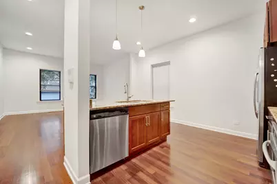 1010 W Dakin Street #1, Chicago, IL 60613 - Photo 12