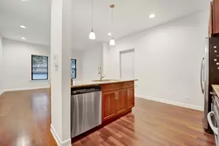 1010 W Dakin St, Chicago, IL 60613 - Photo 12