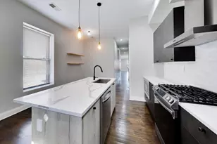 3330 S Indiana Ave, Chicago, IL 60616 - Photo 10