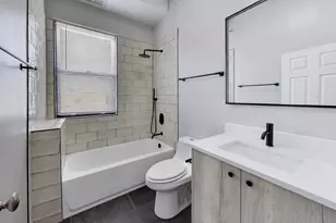 3330 S Indiana Ave, Chicago, IL 60616 - Photo 16