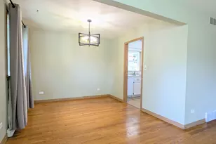 330 S Oak St, Palatine, IL 60067 - Photo 6