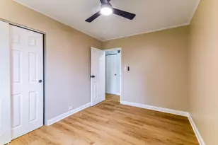574 Lakewood Blvd, Park Forest, IL 60466 - Photo 16