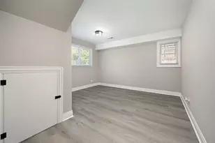16607 Paulina St, Markham, IL 60428 - Photo 14