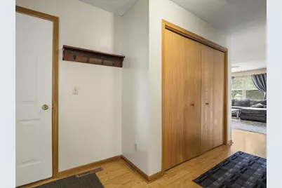 101 Gables Drive SW, Poplar Grove, IL 61065 - Photo 6
