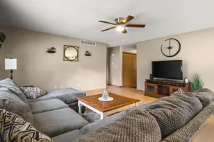 101 Gables Dr SW, Poplar Grove, IL 61065 - Photo 10