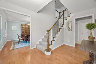 248 Meadowbrook Ln, Hinsdale, IL 60521 - Photo 2
