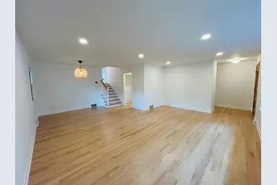 1224 W Sunset Road, Mount Prospect, IL 60056 - Photo 2