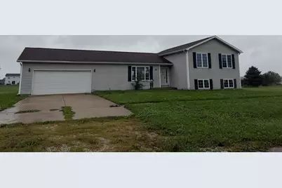 501 Travis Drive, Carlock, IL 61725 - Photo 1