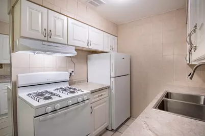 876 Blossom Lane #203, Prospect Heights, IL 60070 - Photo 6
