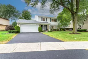1326 S Fernandez Ave, Arlington Heights, IL 60005 - Photo 1