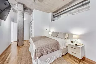110 N Peoria St, Chicago, IL 60607 - Photo 12