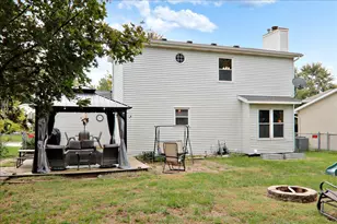 2805 Rocksbury Dr, Bloomington, IL 61705 - Photo 26