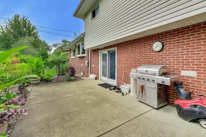 911 S Elmhurst Road, Mount Prospect, IL 60056 - Photo 40