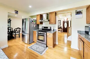 911 S Elmhurst Rd, Mount Prospect, IL 60056 - Photo 12
