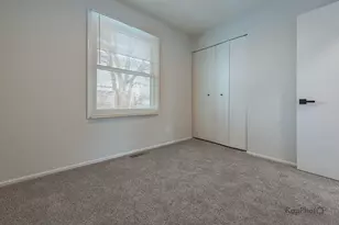 8170 Northway Dr, Hanover Park, IL 60133 - Photo 18