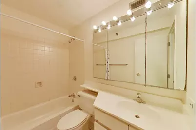 440 N Wabash Avenue #1008, Chicago, IL 60611 - Photo 10