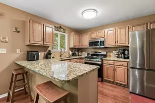 1806 Midday Dr, Zion, IL 60099 - Photo 8