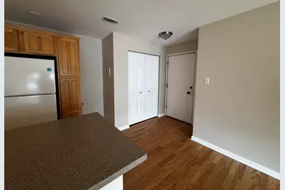 10338 Parkside Avenue #16, Oak Lawn, IL 60453 - Photo 4