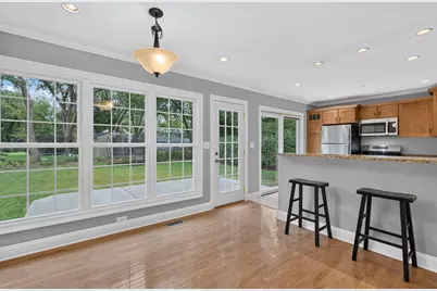 352 Berry Drive, Naperville, IL 60540 - Photo 6