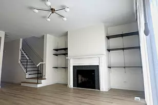 295 Hunterdon Ct, Schaumburg, IL 60194 - Photo 6