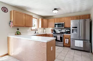 15620 Taylor St, South Beloit, IL 61080 - Photo 12