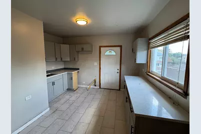 605 Forsythe Avenue, Calumet City, IL 60409 - Photo 2
