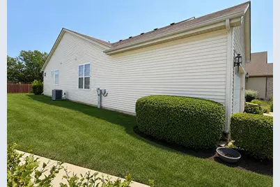 21100 Serene Lake Way, Crest Hill, IL 60403 - Photo 16