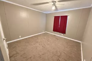 330 Collins St, Carlyle, IL 62231 - Photo 12