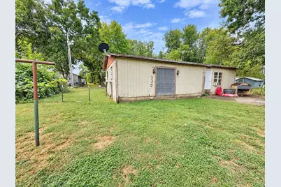 330 Collins Street, Carlyle, IL 62231 - Photo 4