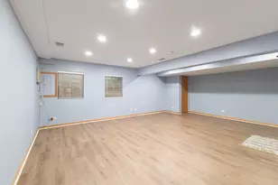 1102 Coventry Cir, Glendale Heights, IL 60139 - Photo 22