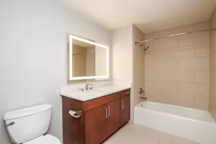 850 N Lake Shore Dr, Chicago, IL 60611 - Photo 16
