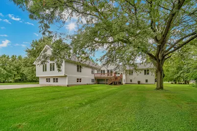 7N140 Nancy Lane, Saint Charles, IL 60175 - Photo 2