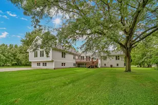 7N140 Nancy Ln, Saint Charles, IL 60175 - Photo 2