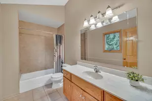 7N140 Nancy Ln, Saint Charles, IL 60175 - Photo 24