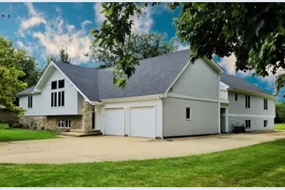 7N140 Nancy Lane, Saint Charles, IL 60175 - Photo 1