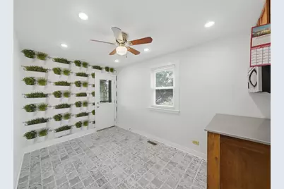 24 S Sacramento Boulevard, Chicago, IL 60612 - Photo 12