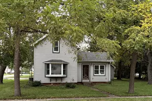 317 W Jefferson St, Gardner, IL 60424 - Photo 2