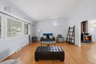 894 E Schirra Dr, Palatine, IL 60074 - Photo 4