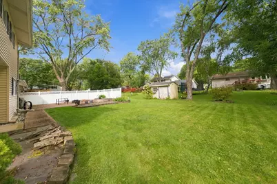 894 E Schirra Drive, Palatine, IL 60074 - Photo 2