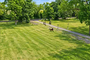 349 Spring Creek Rd, Barrington Hills, IL 60010 - Photo 1
