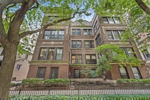 425 W Briar Pl, Chicago, IL 60657 - Photo 1