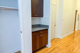 3512 N Halsted St, Chicago, IL 60657 - Photo 10