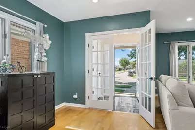 4529 N Sayre Avenue, Harwood Heights, IL 60706 - Photo 2
