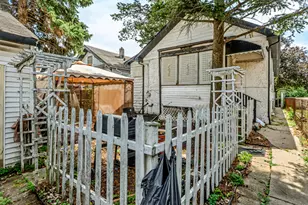616 W 111th St, Chicago, IL 60628 - Photo 26