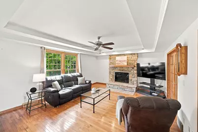 3028 Wedgewood Drive, Dekalb, IL 60115 - Photo 20