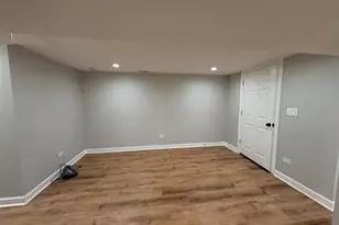 [Address not provided], Chicago, IL 60637 - Photo 2