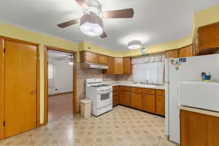 14341 Kimbark Ave, Dolton, IL 60419 - Photo 6
