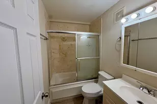 2115 W Farwell Ave, Chicago, IL 60645 - Photo 10