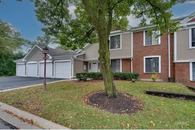 404 Sandalwood Lane #A2, Schaumburg, IL 60193 - Photo 1